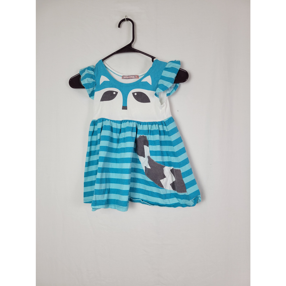 JELLY THE PUG
RACOON DRESS